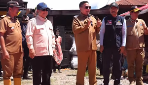 Bupati Aceh Tenggara dan Presiden Prabowo (Foto: Tangkapan Layar YouTube Setneg)