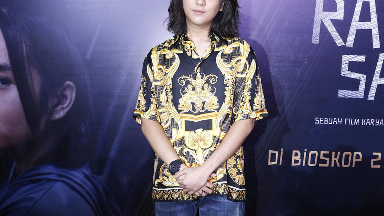Selain bermain di film "DILAN 1990", Iqbaal Ramadhan juga mengeksplorasi peran-peran yang lebih menantang.&nbsp;