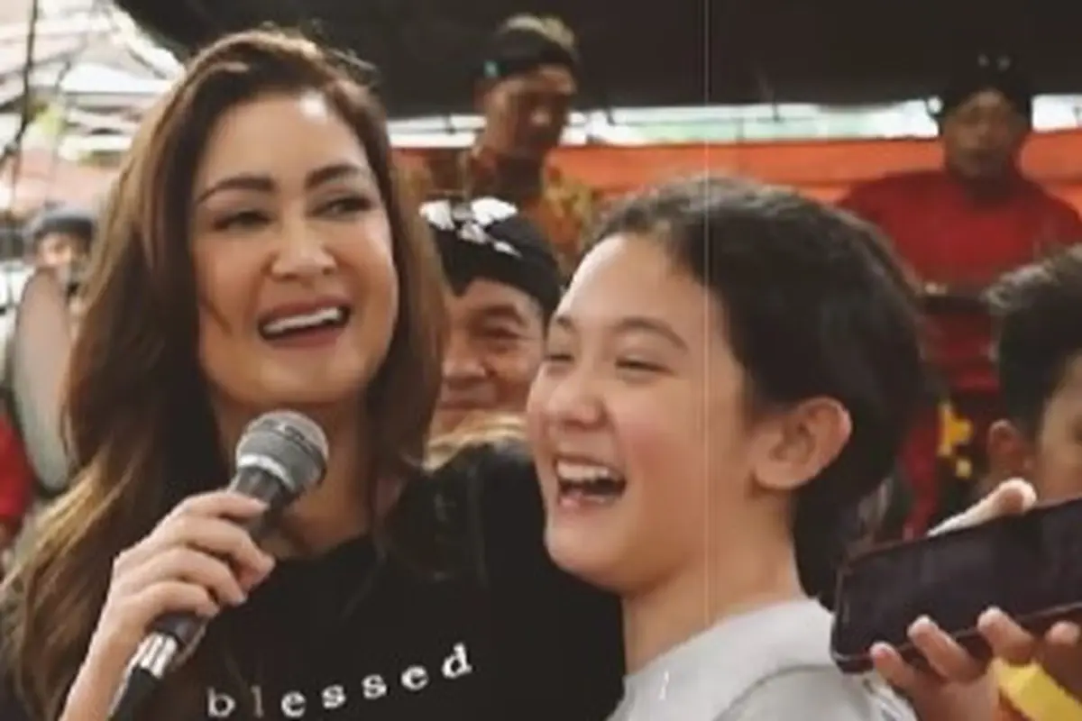 Nafa Urbach dan Putrinya, Mikha