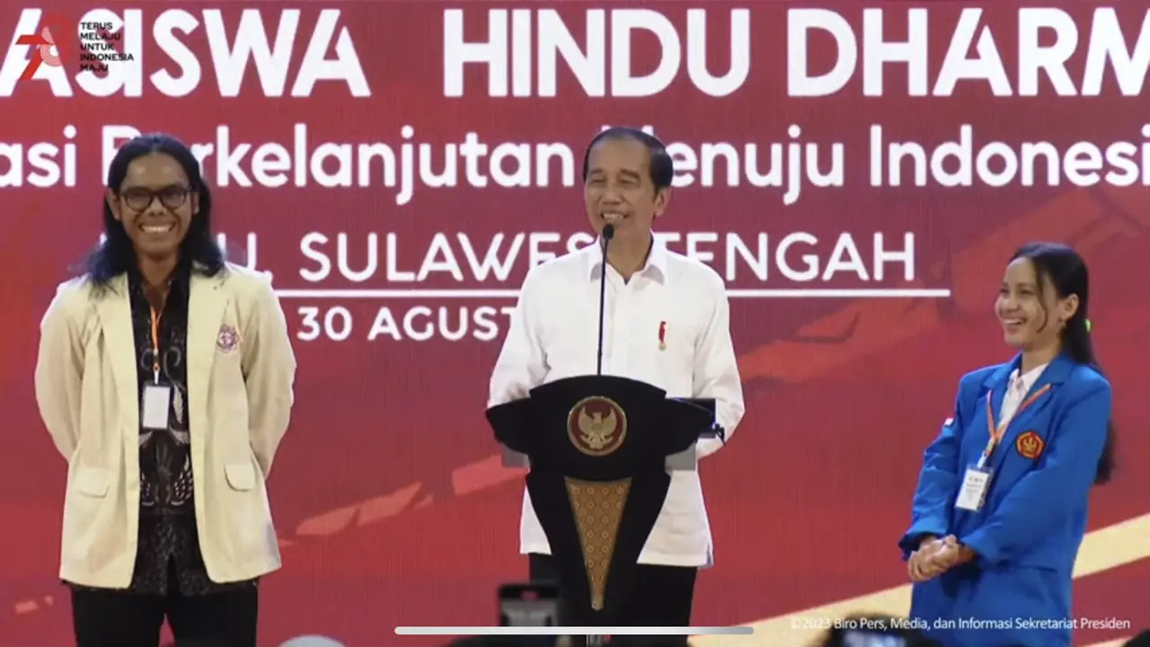 Presiden Joko Widodo (Jokowi) saat Peresmian Pembukaan Kongres Nasional Mahasabha XIII Kesatuan Mahasiswa Hindu Dharma Indonesia Tahun 2023 di Palu (Youtube Sekretariat Presiden)