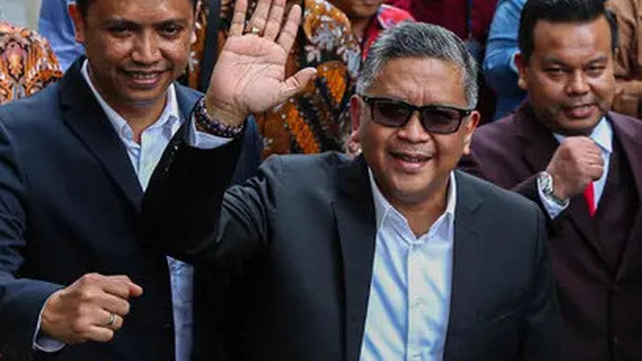 VIDEO: Penampakan Rumah Hasto Dijaga Satgas Cakra Buana PDIP, Dikabarkan Tersangka KPK