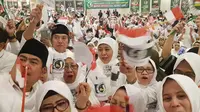 Jaringan Kiai Santri Nasional (JKSN), Gubernur Jawa Timur terpilih, Khofifah Indarparawansa  bersama 800 Warga Negara Indonesia (WNI) yang ada di Arab Saudi berkumpul mendeklarasikan dukungan kepada pasangan calon presiden dan wakil presiden nomor urut 0