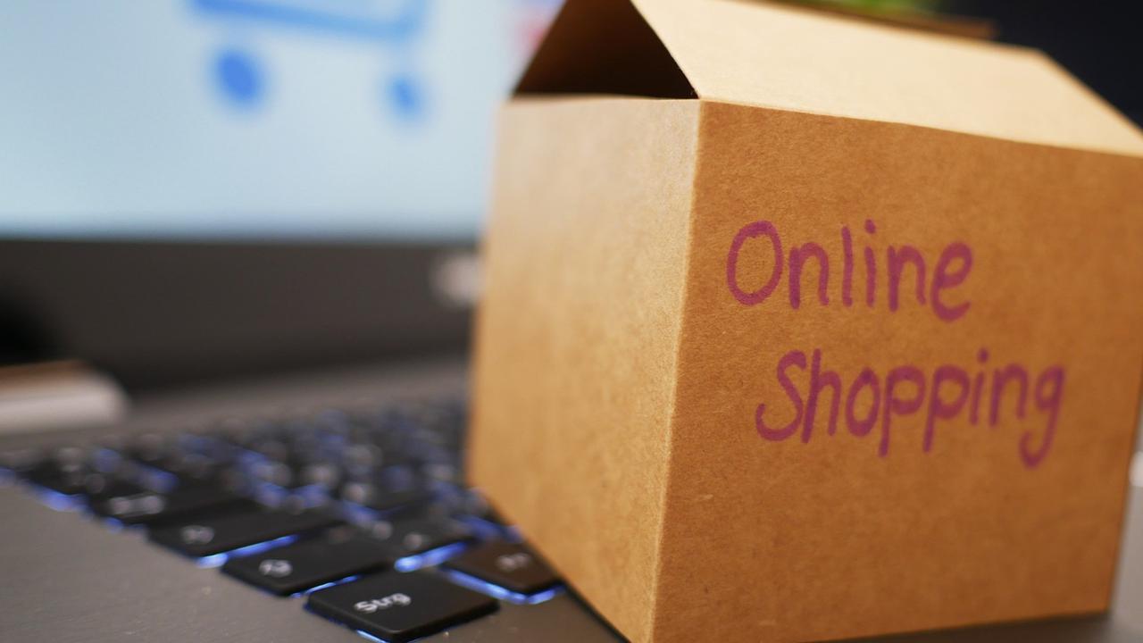 Hari Pelanggan Nasional, E-Commerce Tawarkan Cashback Hingga 50 Persen