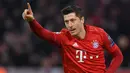 Lewandowski kini menjadi top skor sementara di pentas Liga Champions 2019/20. Pemain asal Polandia ini telah mengoleksi 11 gol di ajang kompetisi bergengsi antar klub Eropa tersebut. (AFP/Christof Stache)