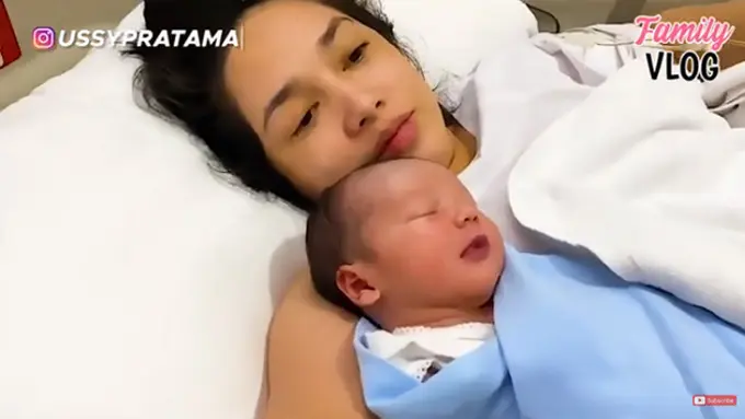 [Fimela] Anak Ussy Sulistiawaty dan Andhika Pratama