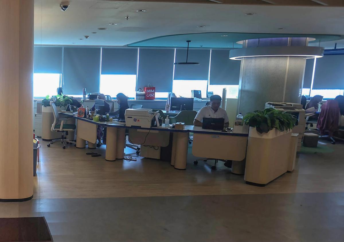FOTO: Penerapan WFH Jumat di Balaikota Jakarta