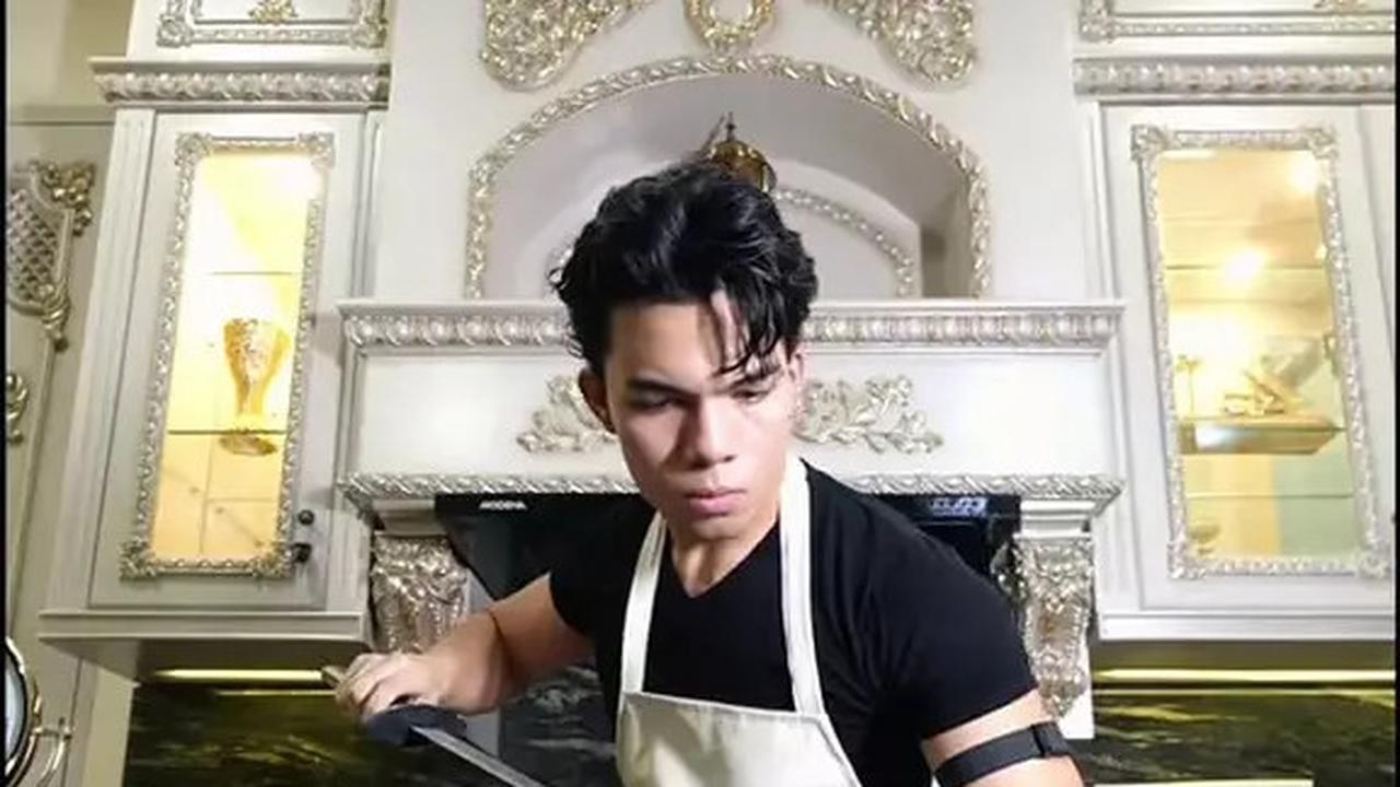 Rumah Rp120 Miliar, 7 Potret Potret Dapur Saaih Halilintar - Mewah Bak di Kerajaan & Mini Bar Berlapis Marmer