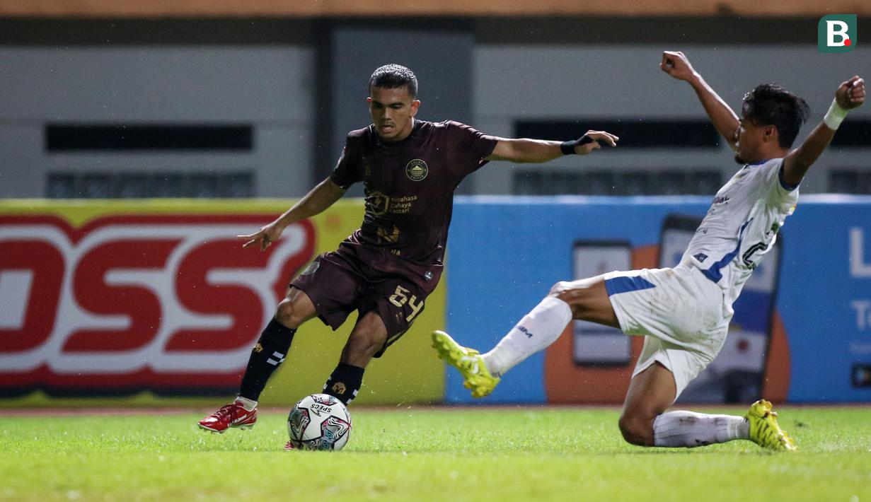 PSIM Yogyakarta sejak awal memang membutuhkan kemenangan dalam pertandingan ini demi memastikan lolos ke semifinal. Sementara Sulut United hanya butuh hasil imbang untuk bisa melangkah ke babak empat besar. (Bola.com/Bagaskara Lazuardi)