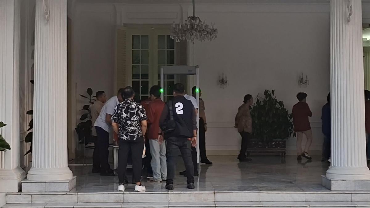 Wapres Gibran Terima 15 Mahasiswa di Tengah Gelombang Protes Ekonomi