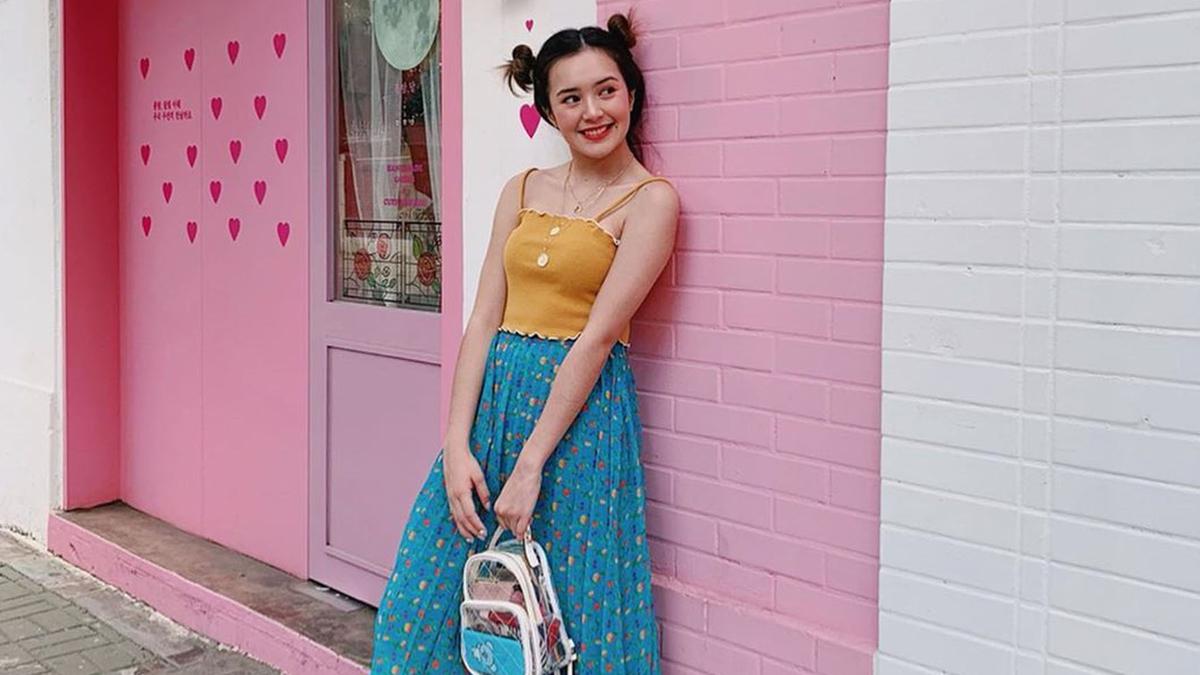 FOTO Pose OOTD Korean Style ala Beby Tsabina Foto