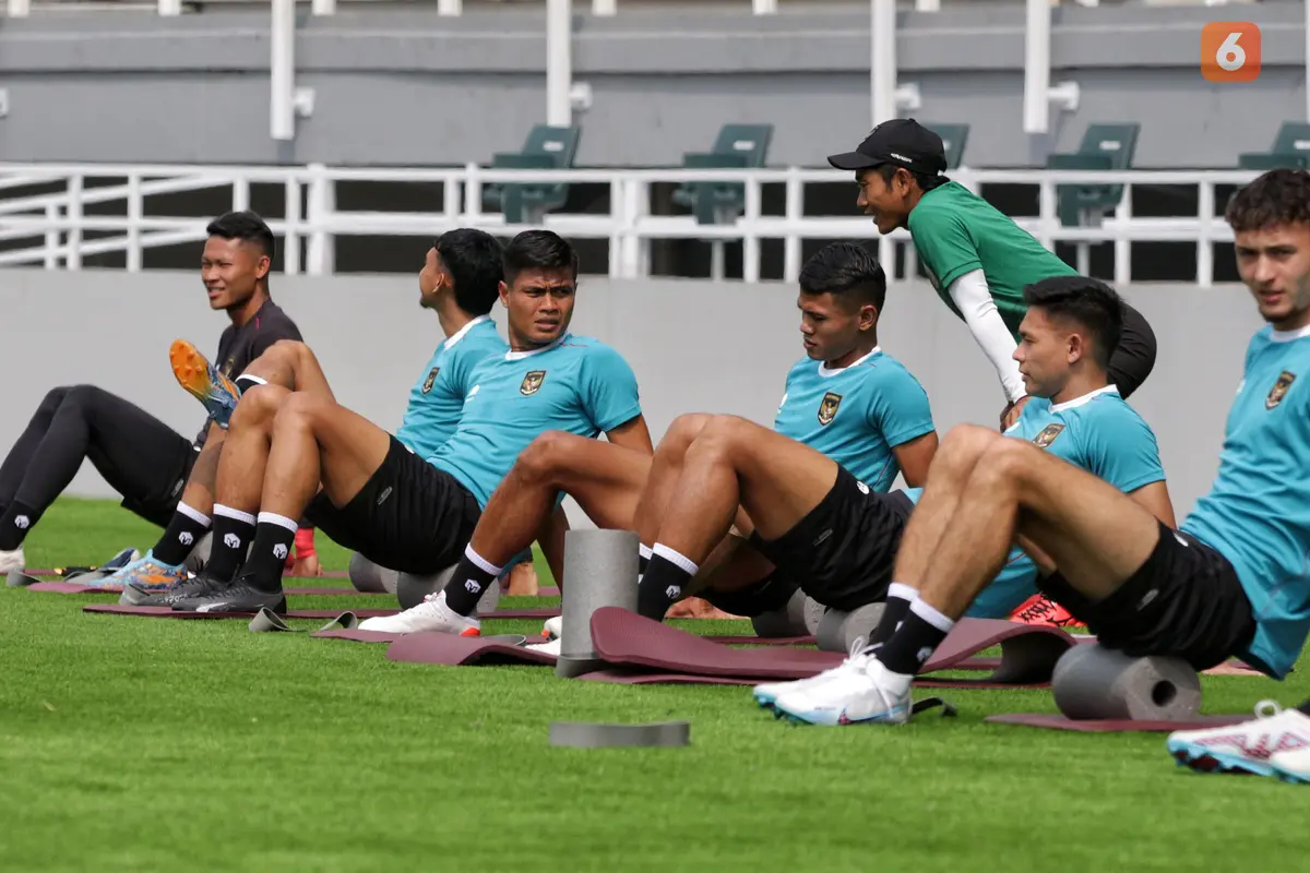 Foto: Miris, Latihan Resmi Perdana Timnas Indonesia Cuma Dihadiri 8 Pemain!