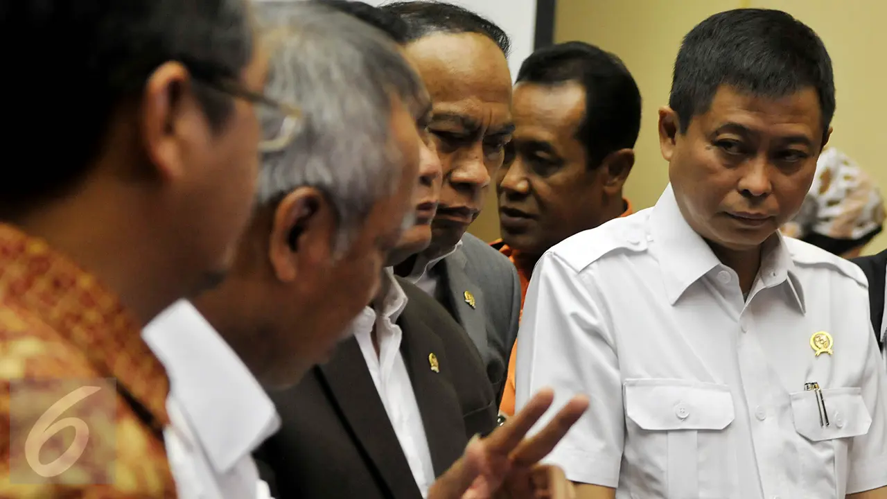 20150929-Rapat Komisi V dan Mitra-Jakarta- Ignasius Jonan