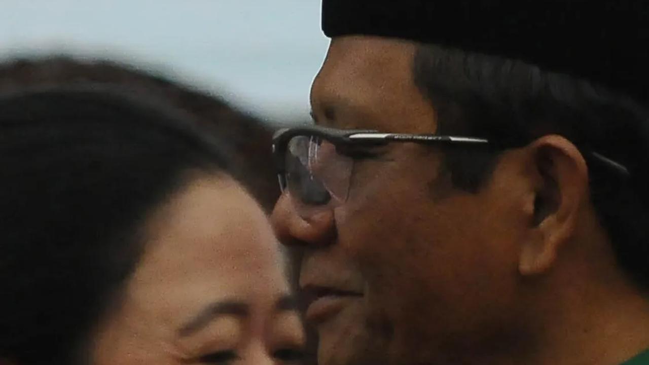 Ketua Umum PDIP Megawati Soekarnoputri juga membeberkan memilih Menko Polhukam Mahfud MD menjadi pendamping Ganjar Pranowo di Pilpres 2024.<br>