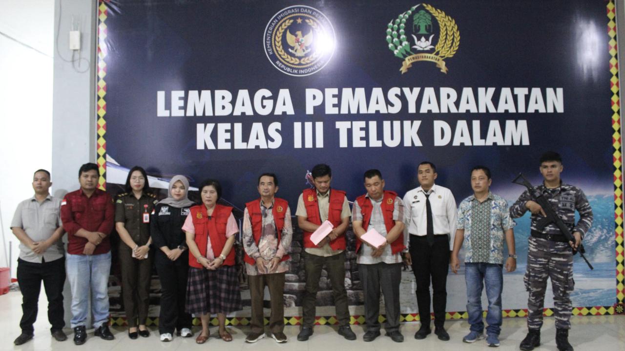 Korupsi Dana BOS Rp1,43 Miliar, 4 Orang di Nias Selatan Jadi Tersangka