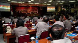Suasana saat acara rakernis di aula Mabes Polri, Jakata, Selasa (26/5/2015). Sebelum acara dimulai,wartawan sempat diperbolehkan masuk dan meliput, tanpa alasan yang jelas Provost Mabes Polri meminta wartawan untuk keluar. (Liputan6.com/Yoppy Renato)
