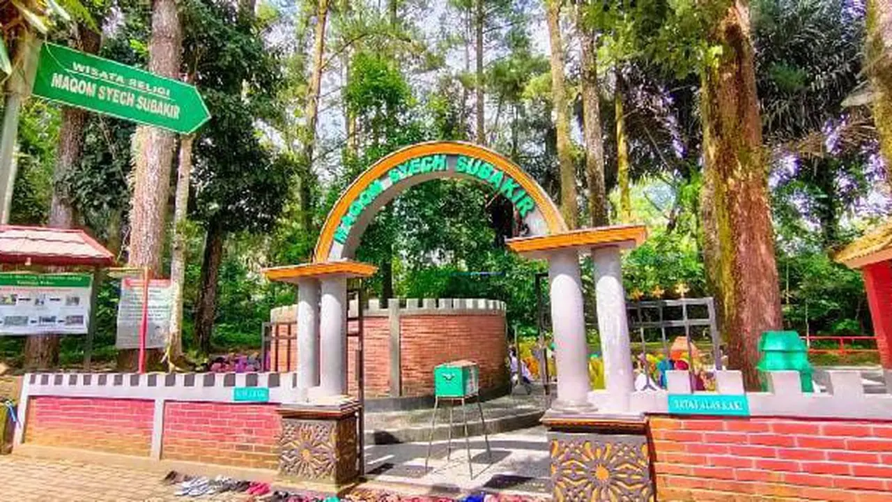 Kebun Raya Gunung Tidar