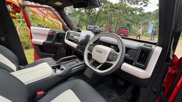 Harganya Masih Rahasia, Ini Perbedaan Chery J6T dan J6 Standar (Arief A/Liputan6.com)