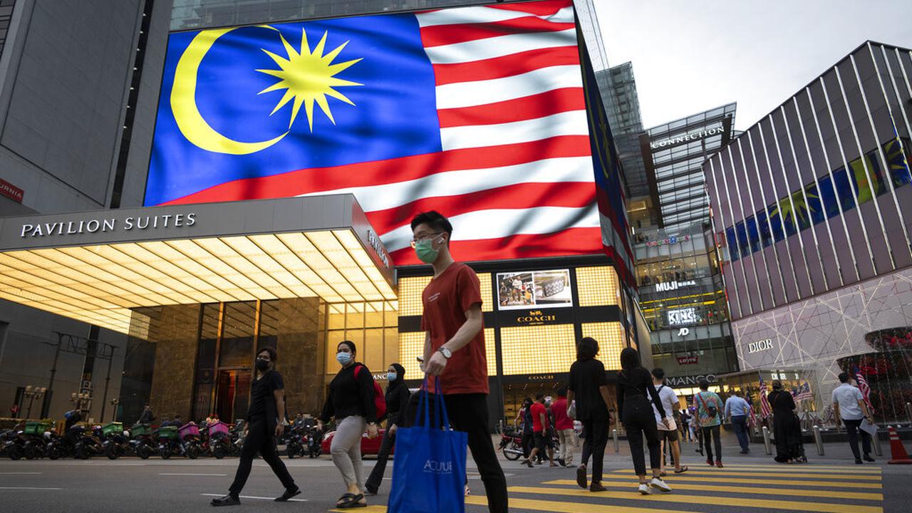 Kasus COVID-19 di Malaysia Tembus 2 Juta