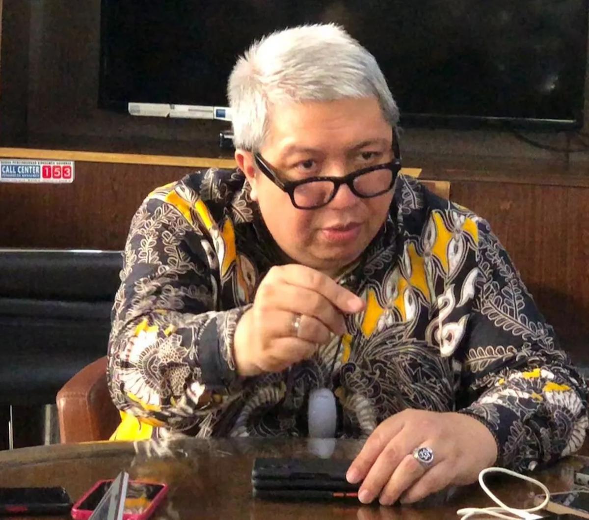 Menanggapi hal tersebut, Ketua Umum DPP Asosiasi Pengusaha Ritel Indonesia (Aprindo), Roy Nicholas Mandey, menilai dikeluarkannya fatwa baru itu merugikan hak konsumen.