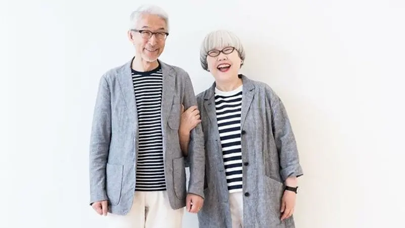 7 Potret Kakek Nenek Selalu Pakai Baju Couple Selama 69 Tahun, Stylish Banget