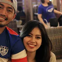 Rumah tangga Yama Calos kembali memanas. Setelah sebelumnya sang istri  Arfita Dwi Putri. Seperti diketahui beberapa waktu lalu, rumah tangga pasangan ini sempat reda. (Instagram/yamacarlos7)