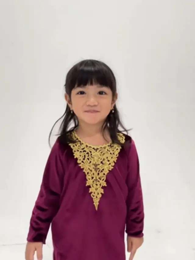 Photoshoot Irish Bella Bersama Keluarga
