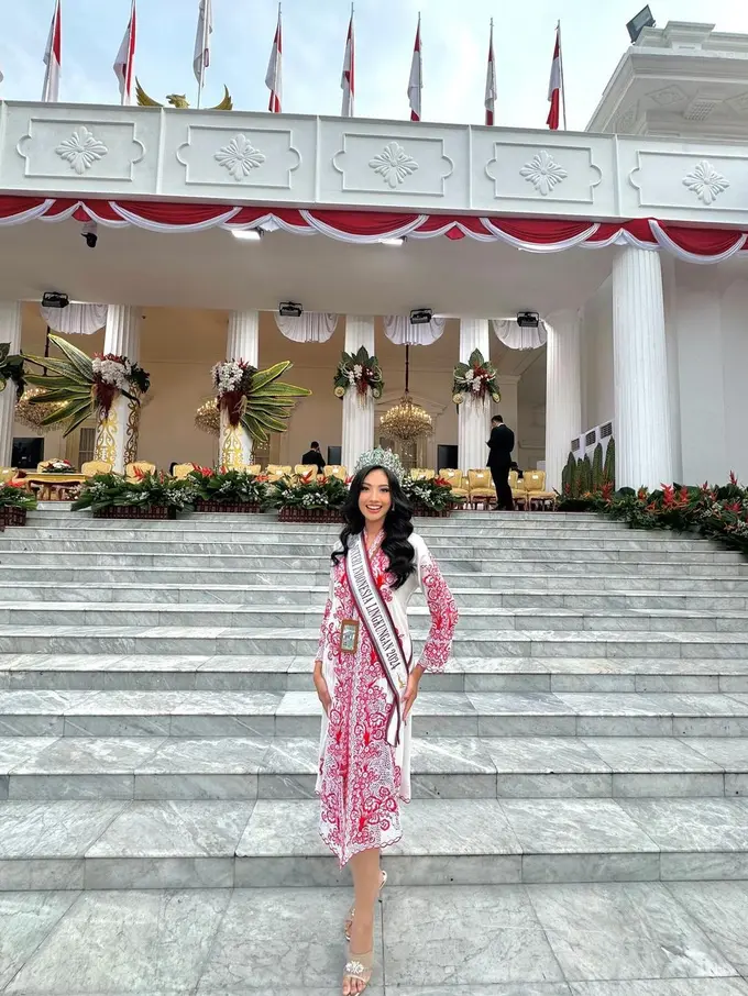 Gaya berkebaya Puteri Indonesia di HUT ke-79 RI