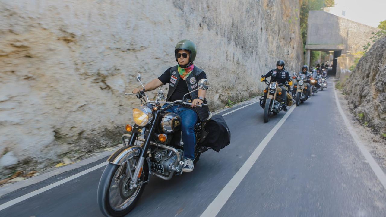 Komunitas Motor Royal Enfield Touring di Pulau Dewata (ist)