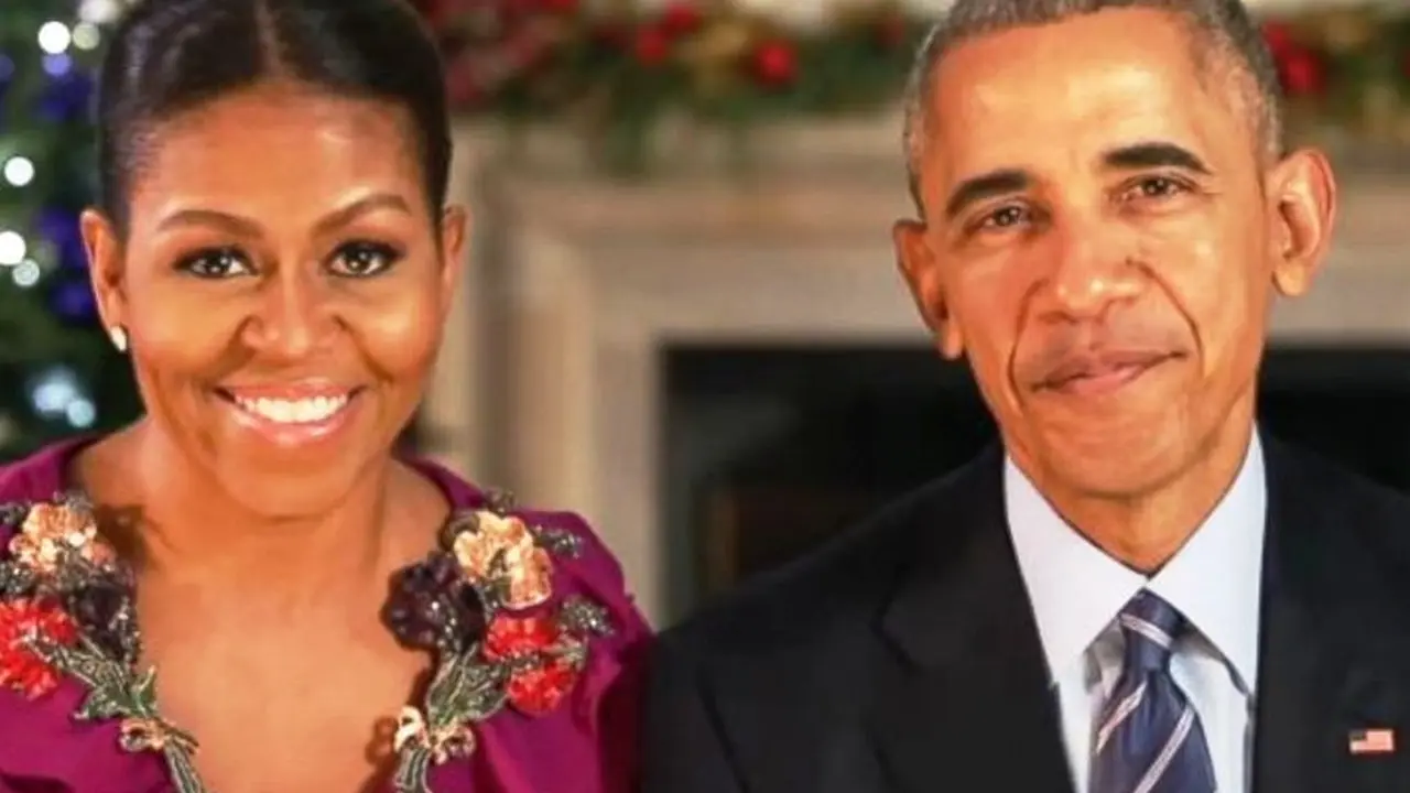 Didampingi istri, Obama sampaikan pesan Natal terakhir sebagai Presiden AS