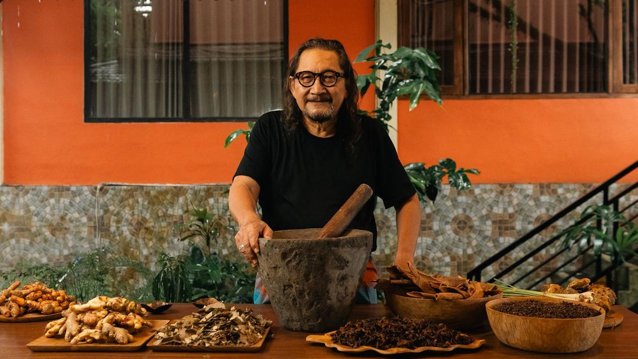Kisah Inspiratif Pendiri Minyak Sanga Sanga, Transformasi Racikan Herbal hingga Jadi Produk Fenomenal
