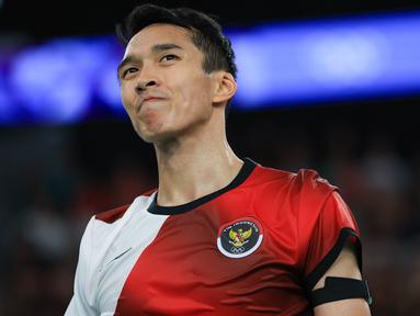 Kegagalan Jonatan Christie dan Anthony Ginting lolos ke babak 16 besar cabor bulutangkis Olimpiade Paris 2024 membuat Indonesia untuk kali pertama tidak punya wakil tunggal putra di babak 16 besar Olimpiade. Kedua tunggal putra terbaik tanah air itu keok dari lawan-lawannya pada laga penentuan juara grup di Porte de la Chapelle Arena, Paris, Rabu (31/7/2024). (Dok. NOC Indonesia/Naif Muhammad Al'as)