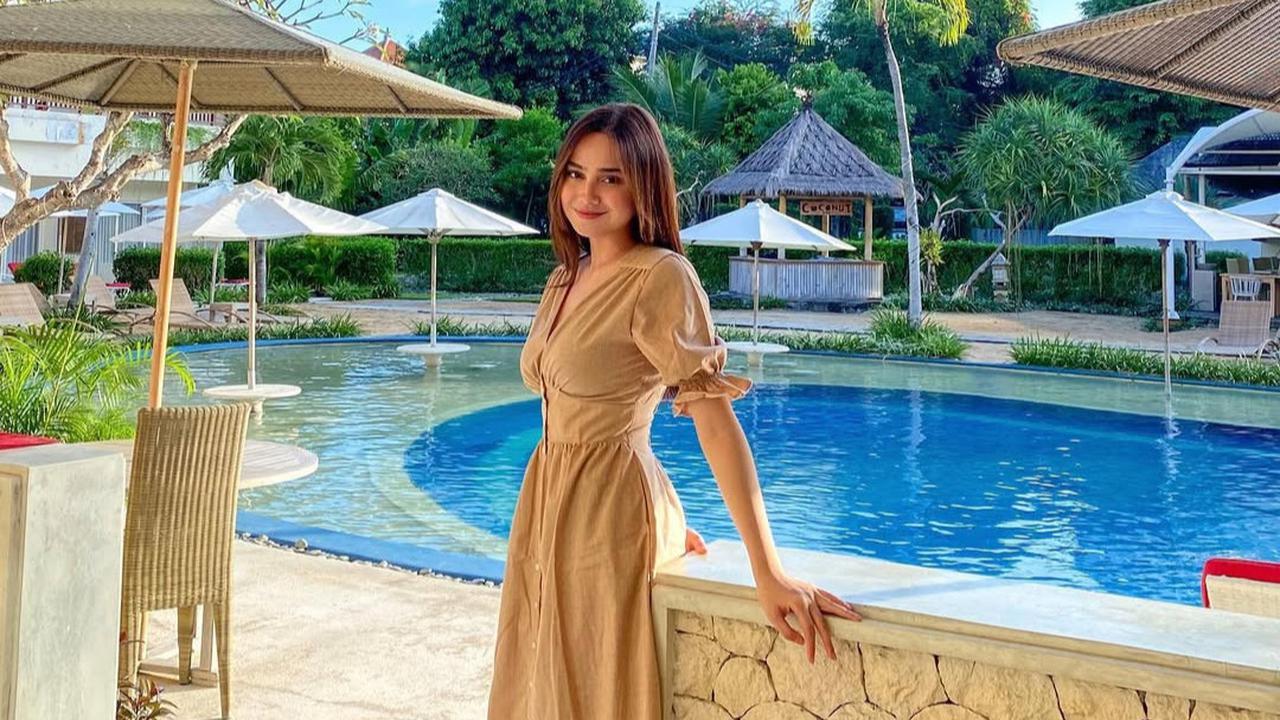 Potret Syifa Hadju Kenakan Long Dress (credit: instagram/syifahadju)