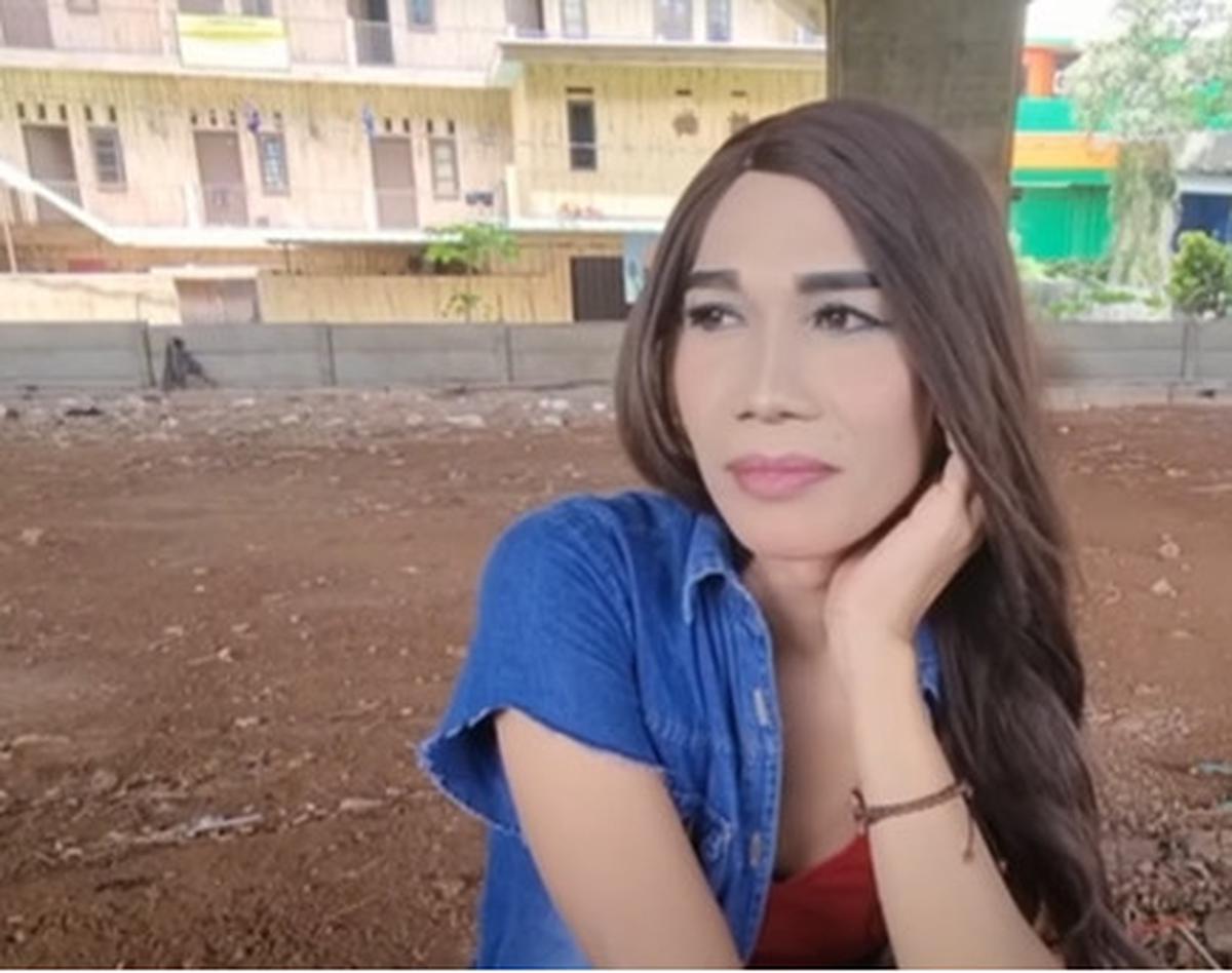Sejak SD Jiwa Wanita Sudah Timbul, Kisah Cindy Awal Mulanya Jadi Waria 'Saya Suka Melihat Kakak Dandan'