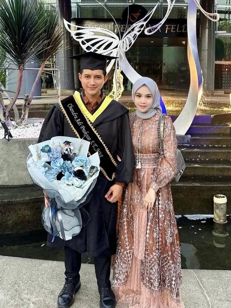 Chand Kelvin dan istri. (Dok. Instagram @chand_kelvin).