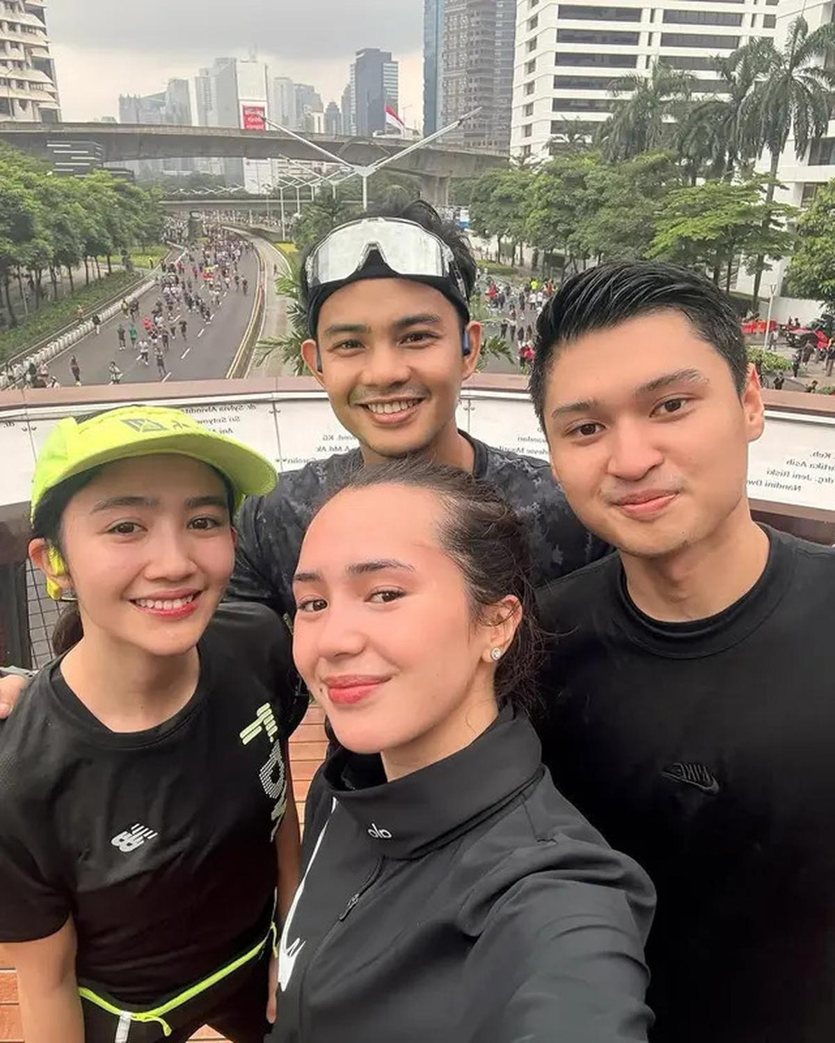 6 Potret Beby Tsabina dan Febby Rastanty di Event Lari, Sarapan Bareng AHY