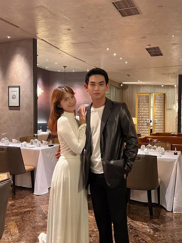 7 Potret Cassandra Lee dan Rykuen Lie Rayakan Anniversary, Makan Malam Romantis