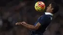 3. Raphael Varane, saat masih menukangi Real Madrid, bek Prancis ini dibawa Mou ke tim senior. Terbukti perjudian pelatih Portugal itu membuahkan hasil karena Varane mampu berkembang menjadi bek kelas dunia. (AFP/Franck Fife) 