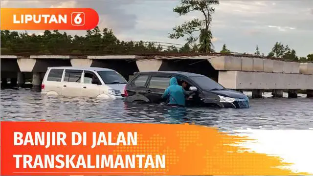 Banjir yang merendam jalan Trans Kalimantan, Kecamatan Kahayan Tengah, Kabupaten Pulang Pisau, Kalimantan Tengah, semakin parah. Ketinggian air yang mencapai 1 meter lebih di beberapa titik membuat jalan utama ini sementara ditutup.