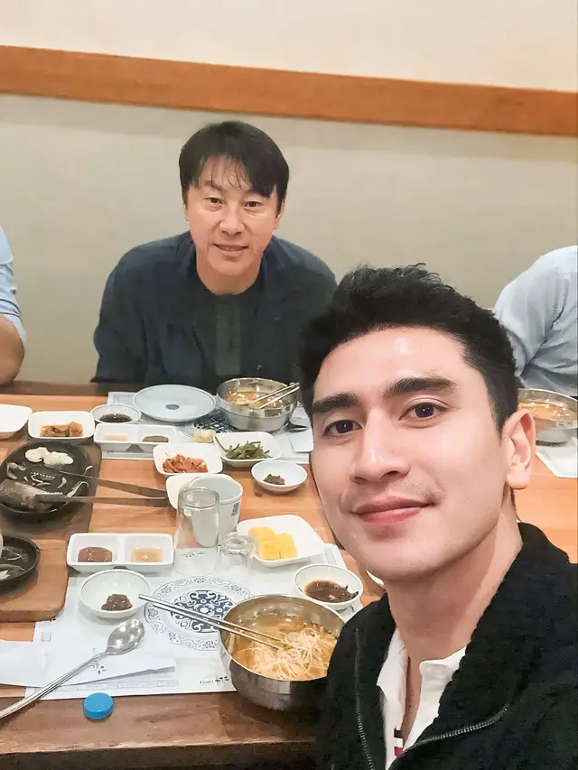 Shin Tae-yong dan Verrell Bramasta