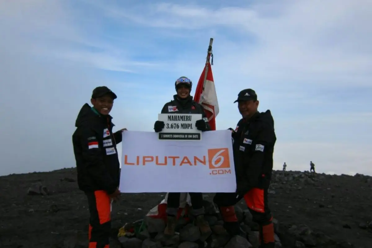 7 Summits Indonesia in 100 Days