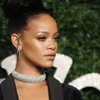 Diam-diam, Rihanna menginginkan untuk bisa berduet dengan penyanyi bersuara indah ini.