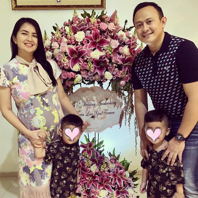 Dikarunia Anak Ketiga, Ini 6 Potret Perjalanan Kehamilan Kadek Devie