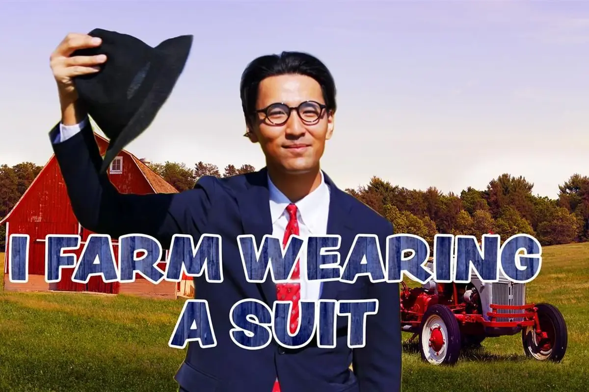 Suka Pakai Jas Buat ke Sawah, Ini Petani Paling Stylish di Dunia