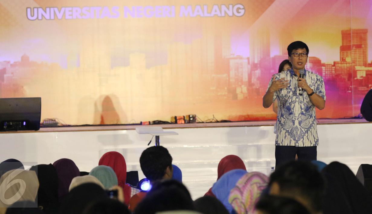 Wakil Direktur Utama Emtek, Sutanto Hartono,berbagi pengalaman kepada peserta Emtek Goes to Campus (EGTC) 2017 di Malang, Jawa Timur, Rabu (3/5). (Liputan6.com/Helmi Afandi)