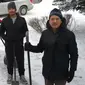 Anggota Islamic Association of Northwest Calgary rutin membersihkan salju di jalanan lingkungan tempat tinggal mereka sejak 5 tahun yang lalu (Cindy Russell)