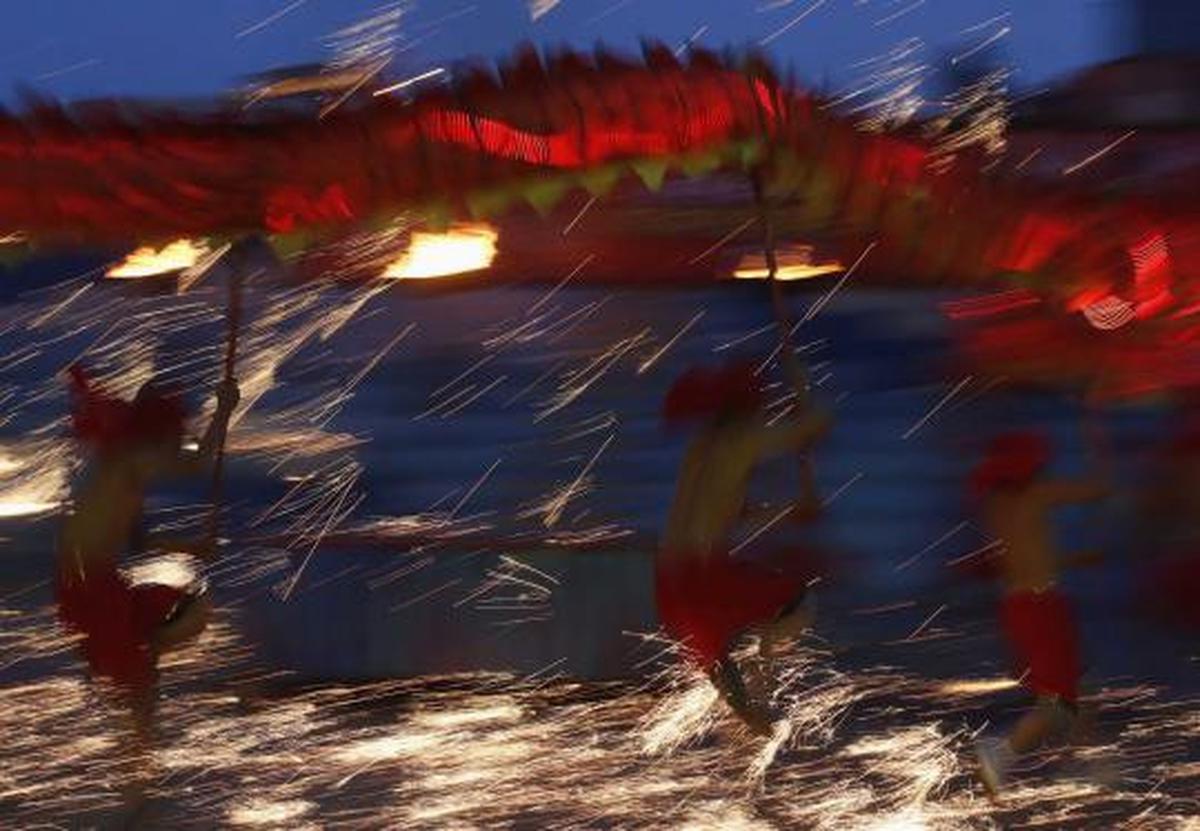 Tarian Naga Api semarakkan Tahun Baru Imlek di Beijing