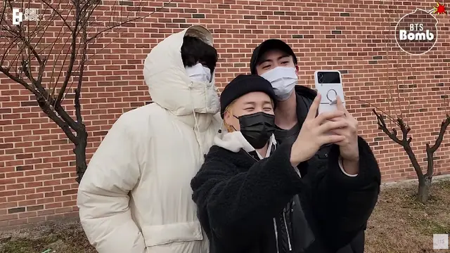 Momen Jin BTS Berangkat wamil. (Tangkapan layar YouTube/ BangtanTV)