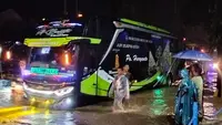 Pantura Lumpuh Diterjang Banjir, Macet di Pati Mengular 3 Kilometer
