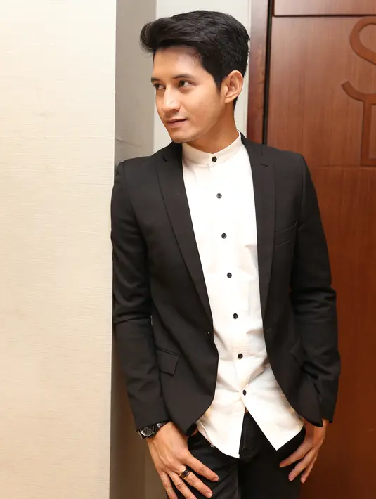 "Tapi ini orang pada nangis semua, mungkin karena banyak yang masih sayang sama Olga. Banyak yang masih merindukan dia dan film ini adalah karya terakhir almarhum,” ujar Chand Kelvin yang juga merasa terharu. (Andy Masela/Bintang.com)