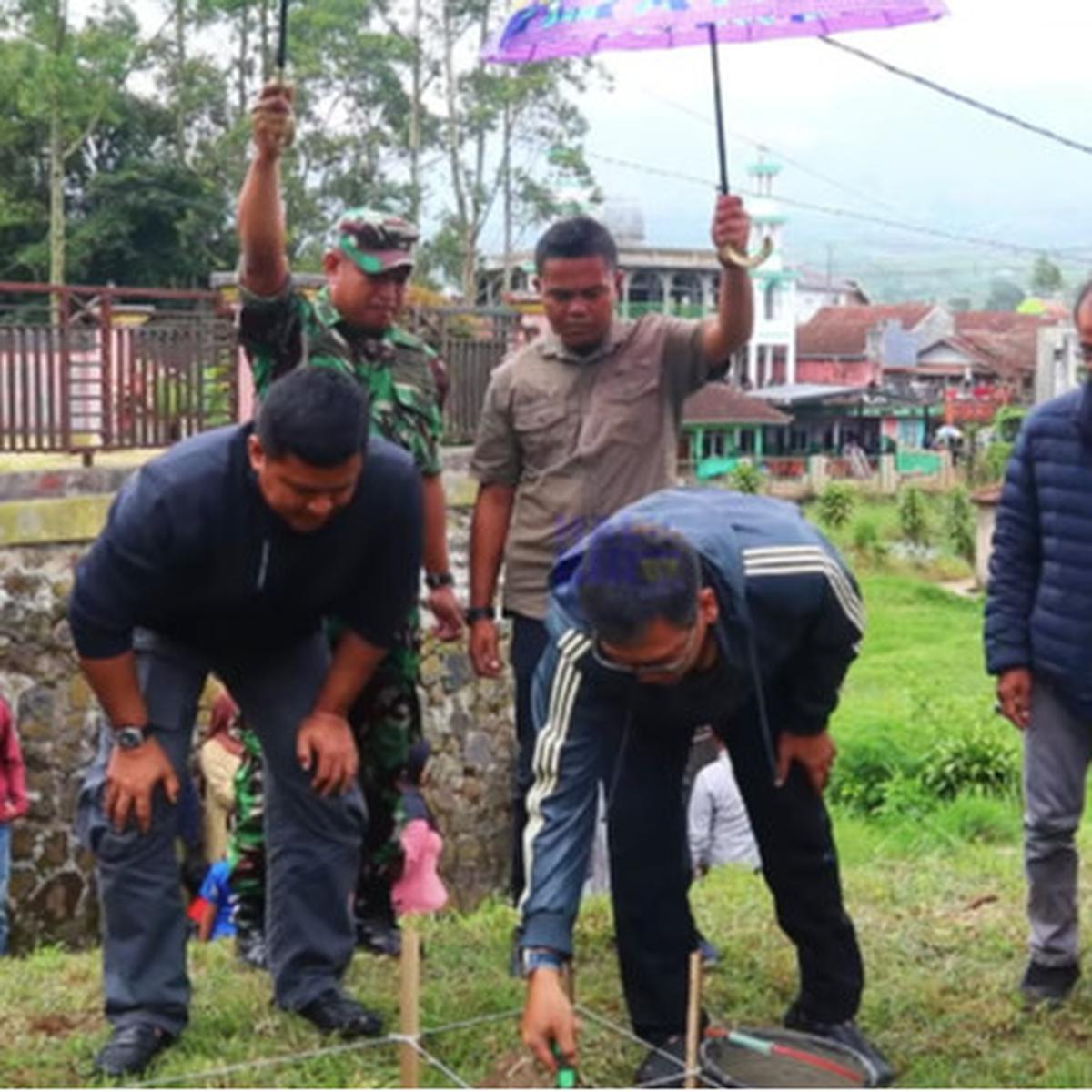 mayjen kunto bantu bangun sekolah